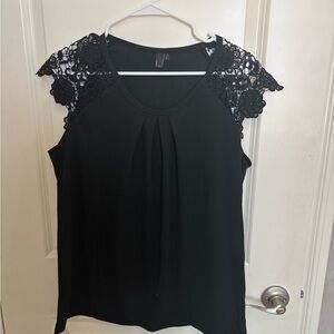 Chic Black Lace Cap Sleeve Blouse